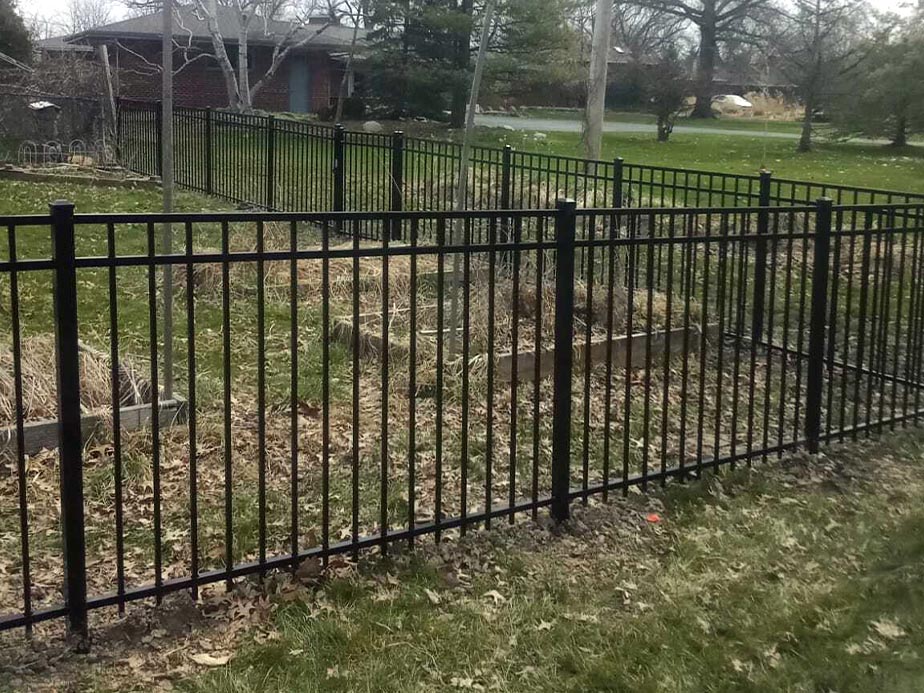 Aluminum Fence Contractor in Grand Rapids