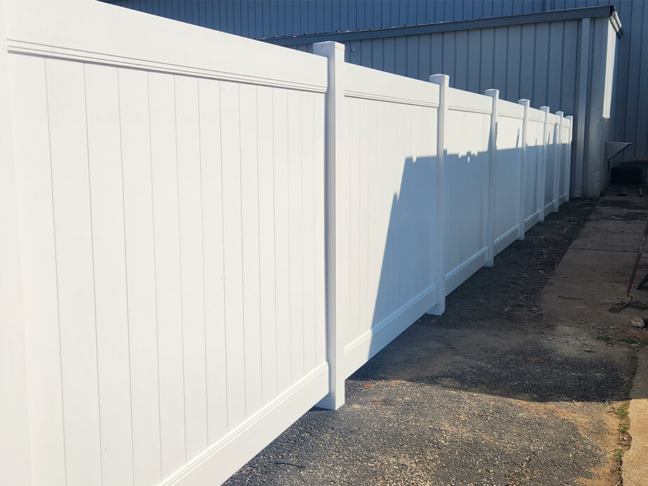 Jenison Michigan commercial fencing contractor